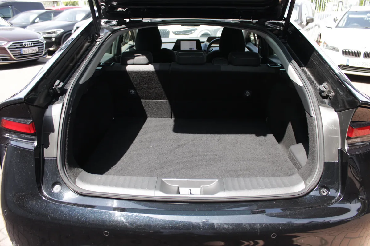 Toyota Prius Saloon, Petrol Hybrid, 2023, Black