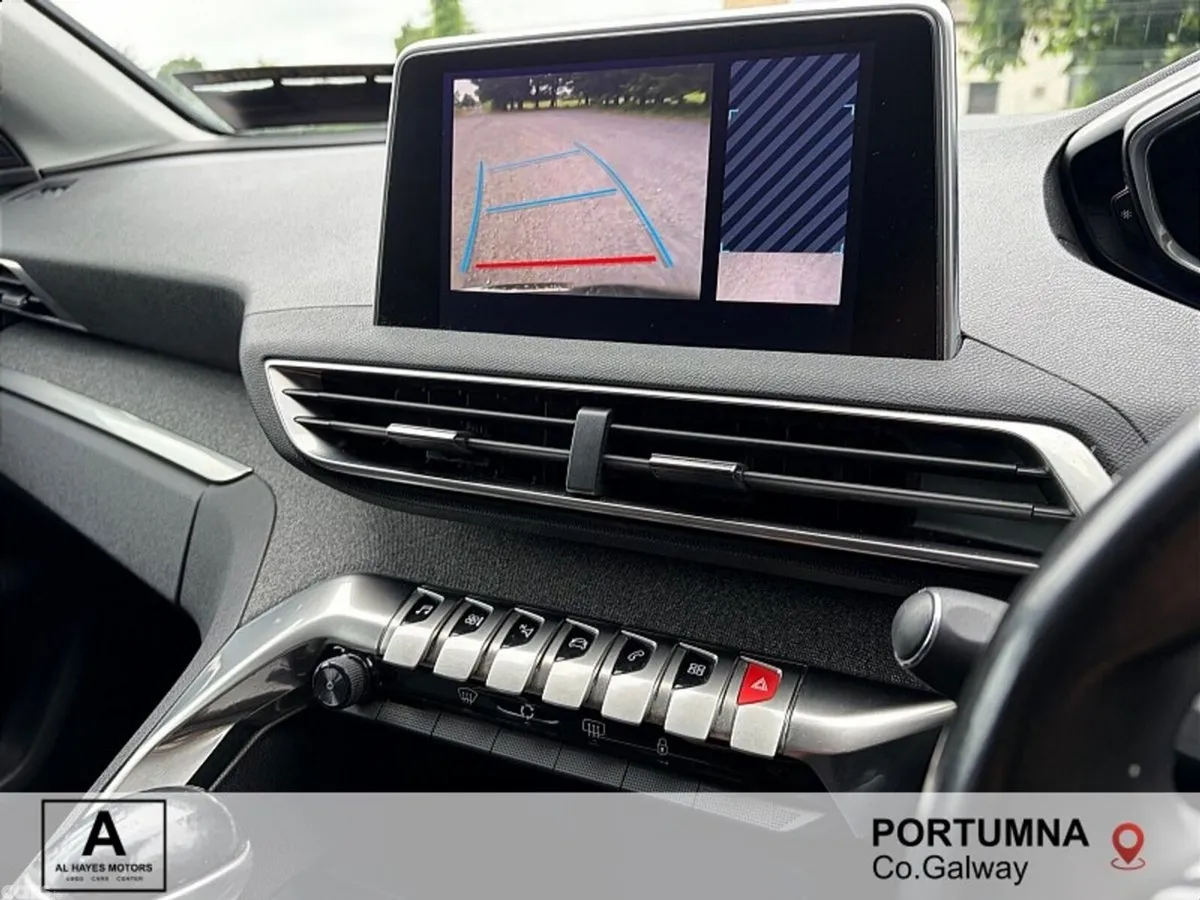 Peugeot 3008 Hatchback, Diesel, 2018, Gold