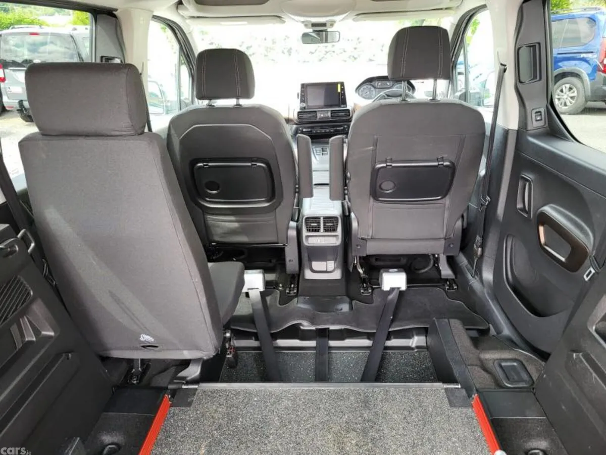Peugeot Rifter MPV, Diesel, 2024, Grey