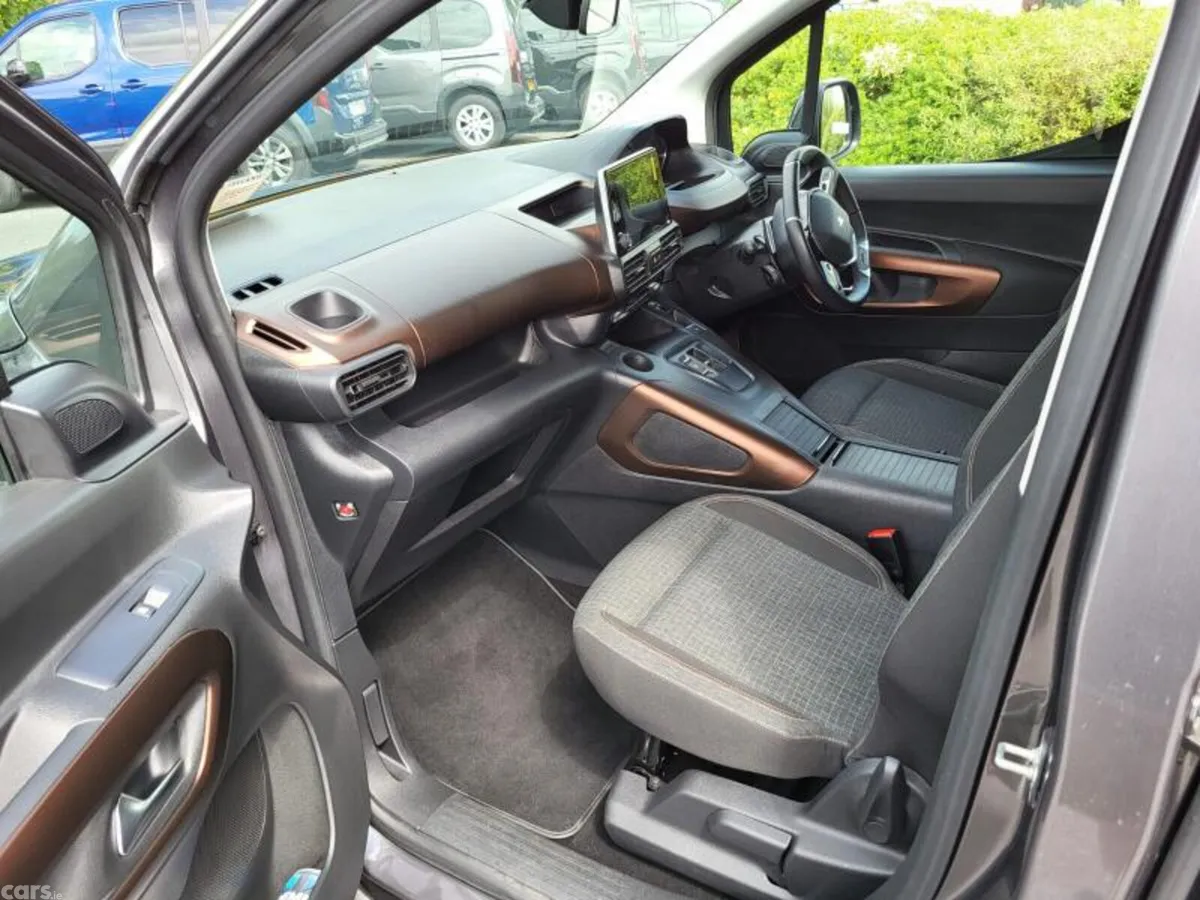 Peugeot Rifter MPV, Diesel, 2024, Grey