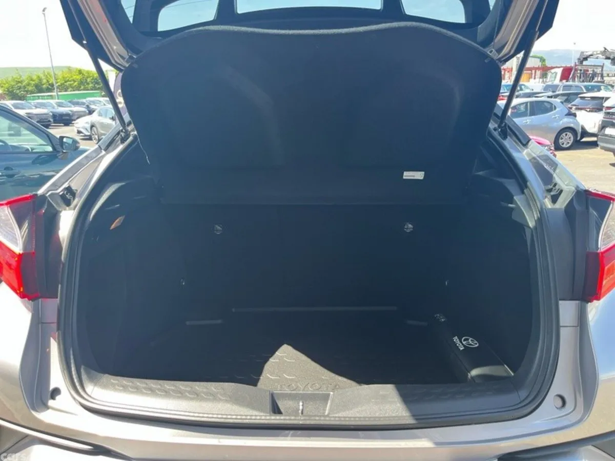 Toyota C-HR SUV, Petrol Hybrid, 2017, Grey