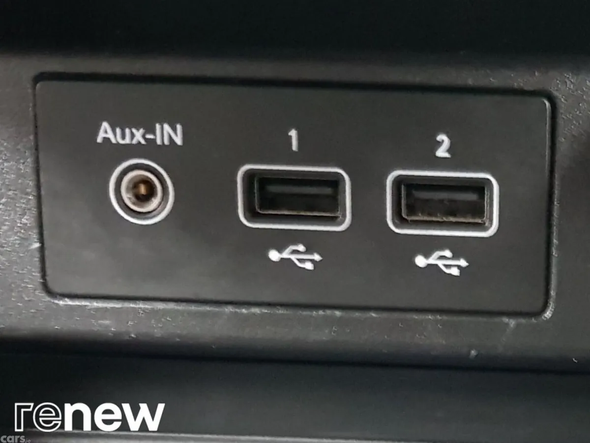 Renault Arkana Hatchback, Petrol Hybrid, 2023, Red