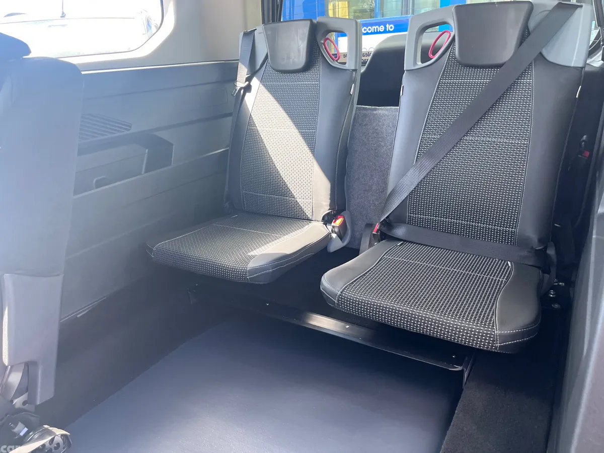 Citroen Berlingo Multispace MPV, Diesel, 2026, Silver
