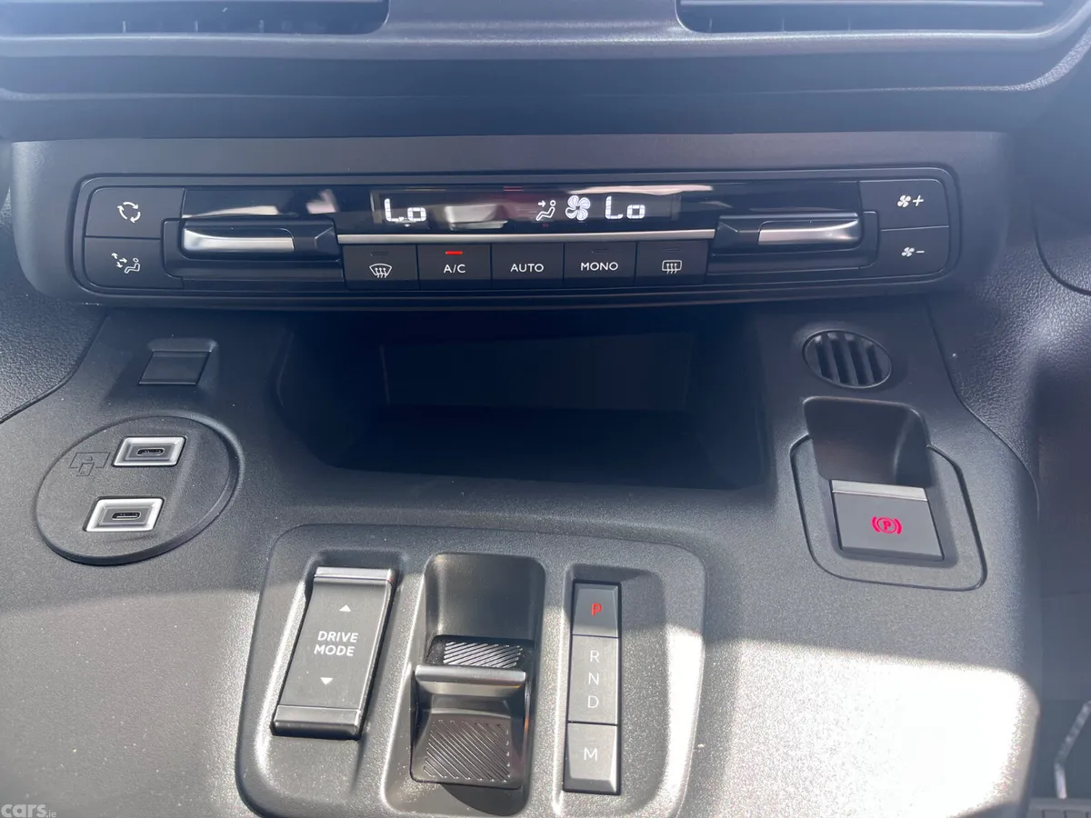 Citroen Berlingo Multispace MPV, Diesel, 2026, Silver
