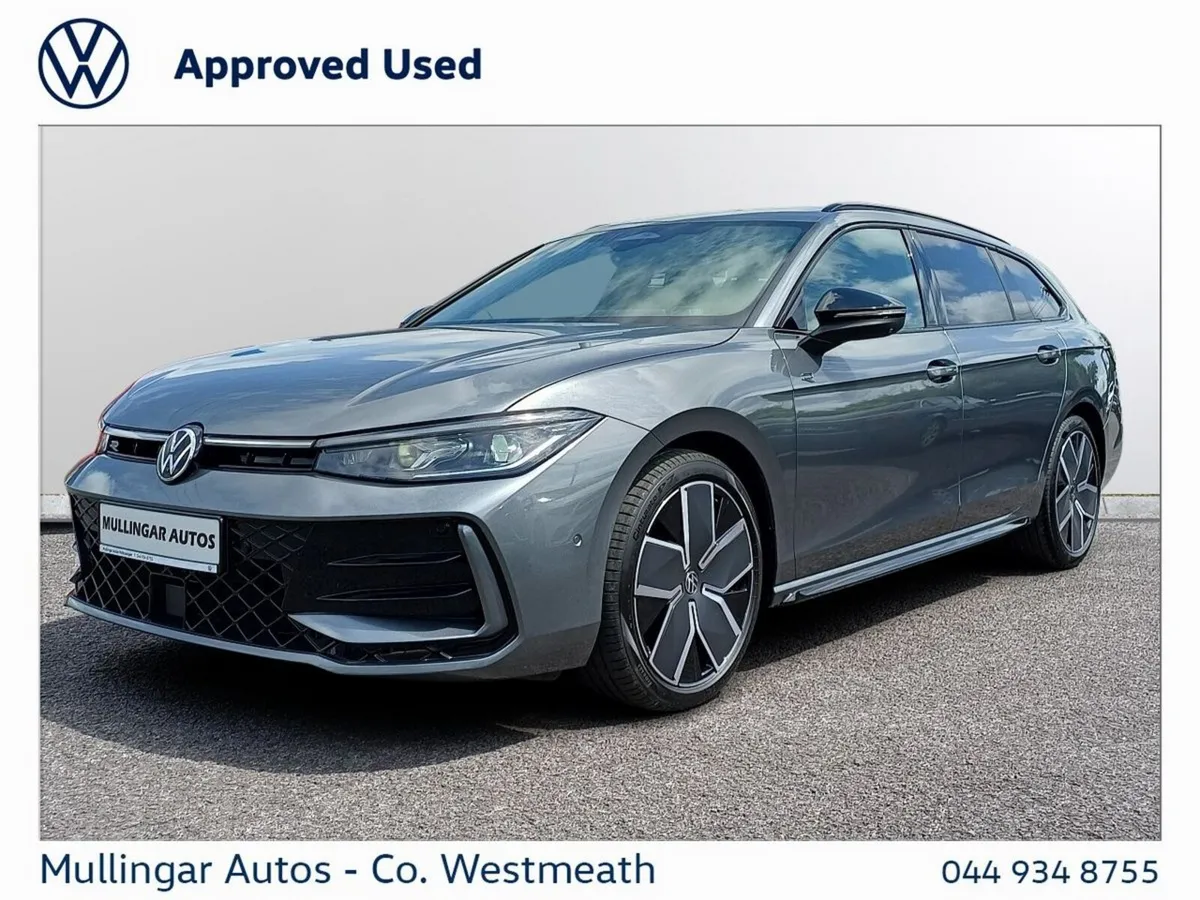Volkswagen Passat Estate, Diesel, 2026, Grey