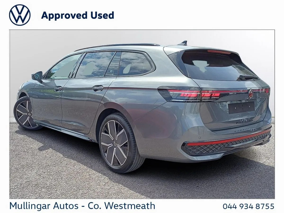 Volkswagen Passat Estate, Diesel, 2026, Grey