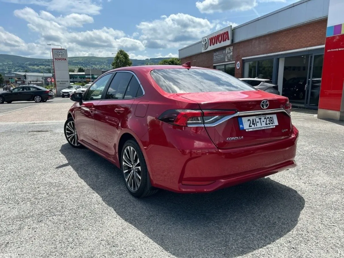 Toyota Corolla Saloon, Petrol Hybrid, 2024, Red