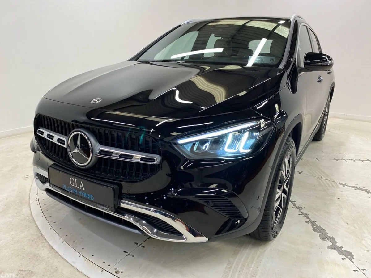 Mercedes-Benz GLA SUV, Petrol, 2026, Black