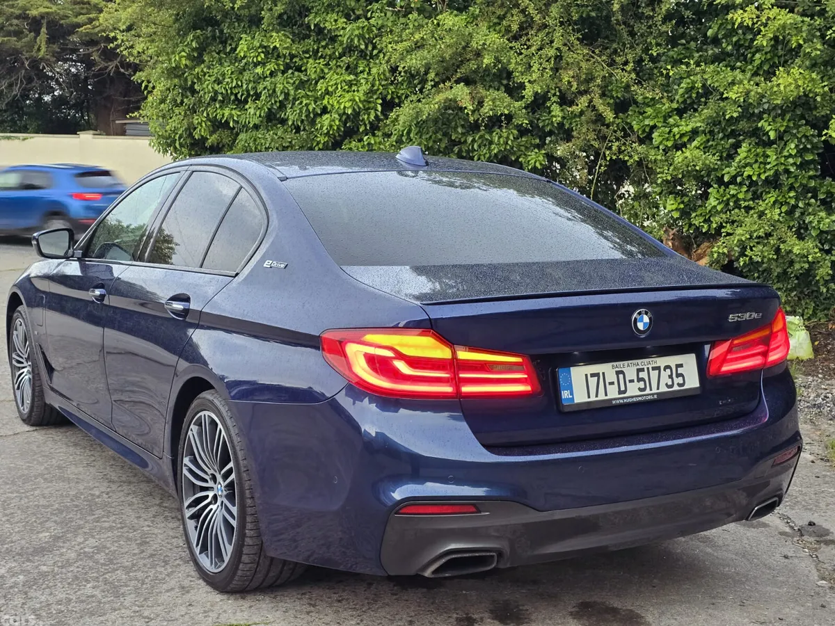 BMW 5-Series Saloon, Petrol Plug-in Hybrid, 2017, Blue