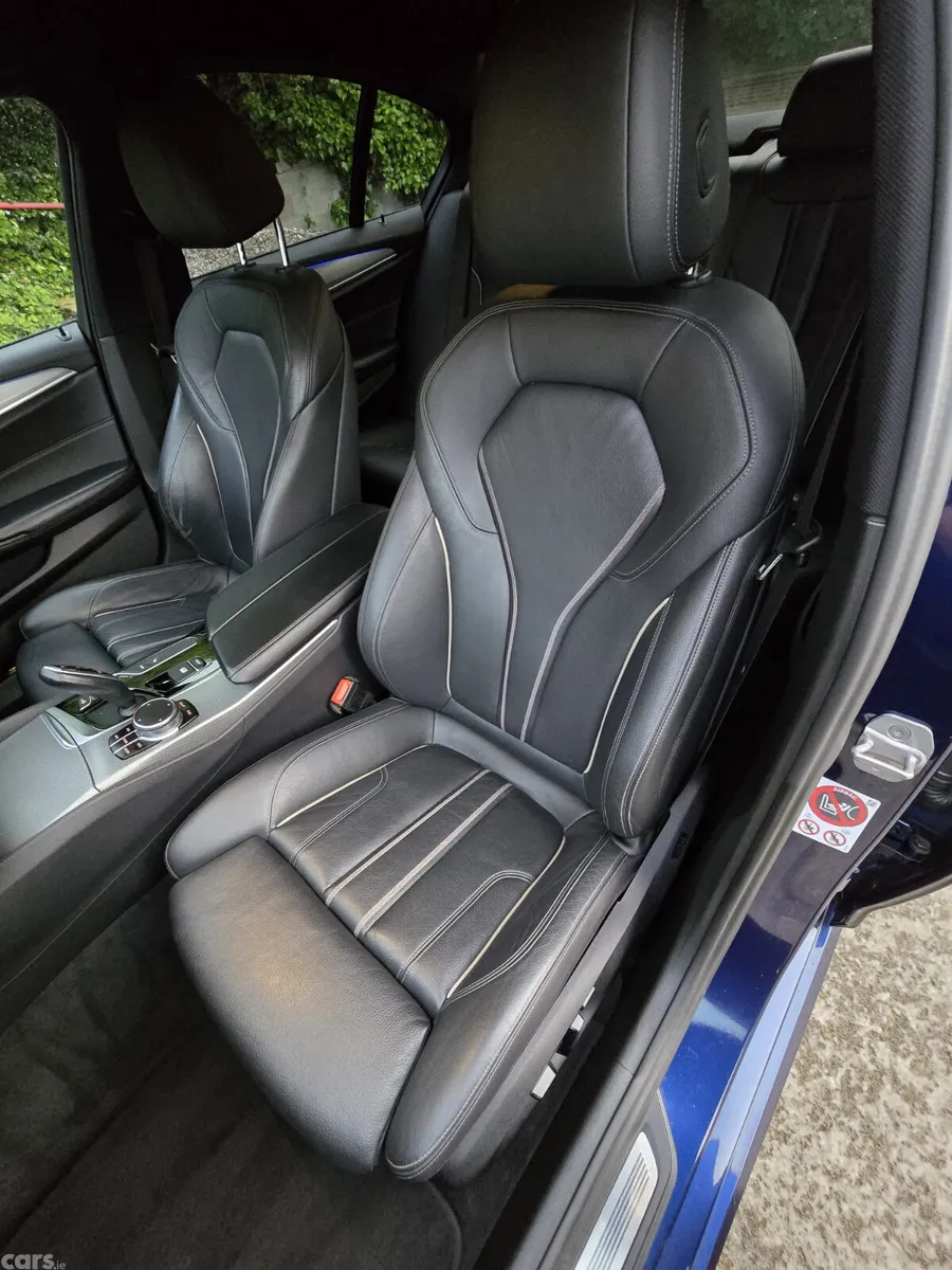 BMW 5-Series Saloon, Petrol Plug-in Hybrid, 2017, Blue