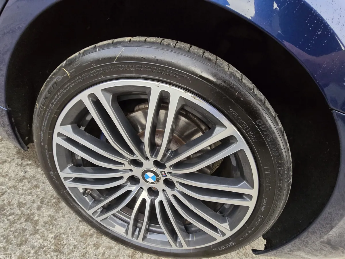 BMW 5-Series Saloon, Petrol Plug-in Hybrid, 2017, Blue