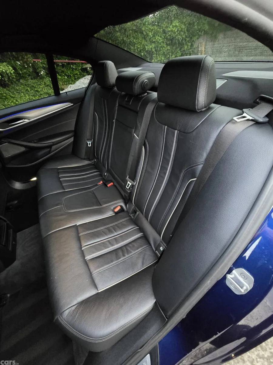 BMW 5-Series Saloon, Petrol Plug-in Hybrid, 2017, Blue