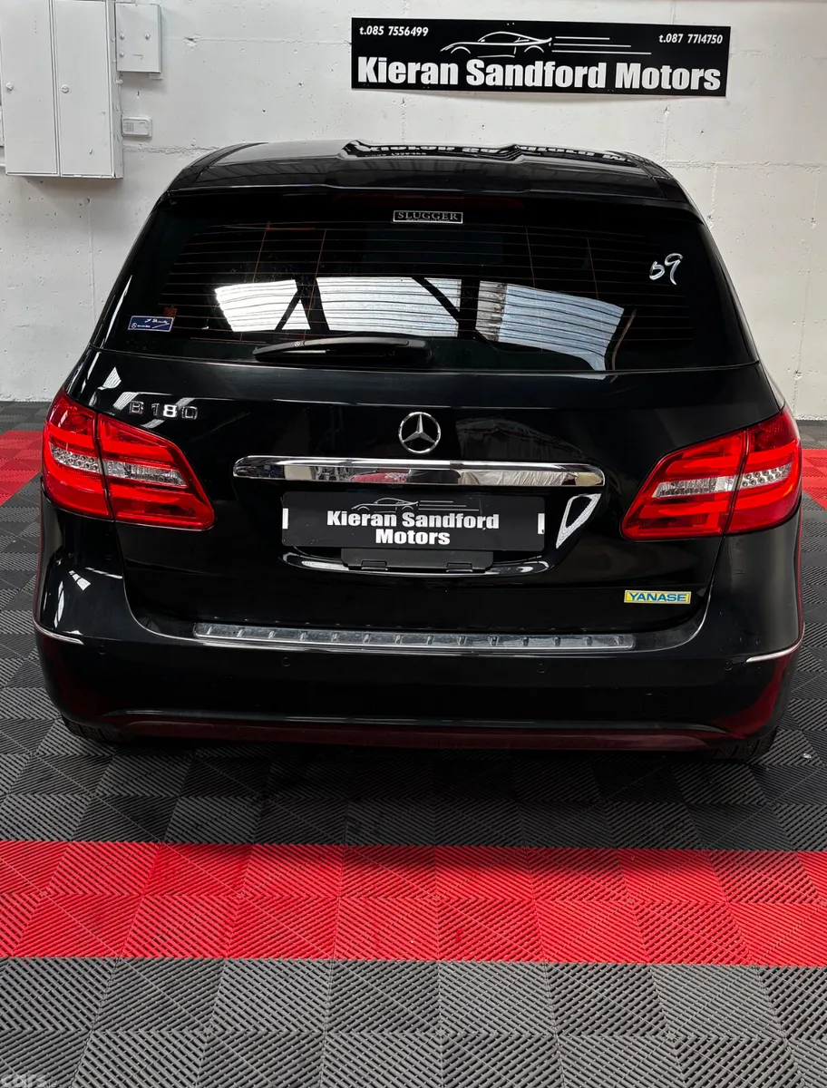Mercedes-Benz B-Class Hatchback, Petrol, 2013, Black
