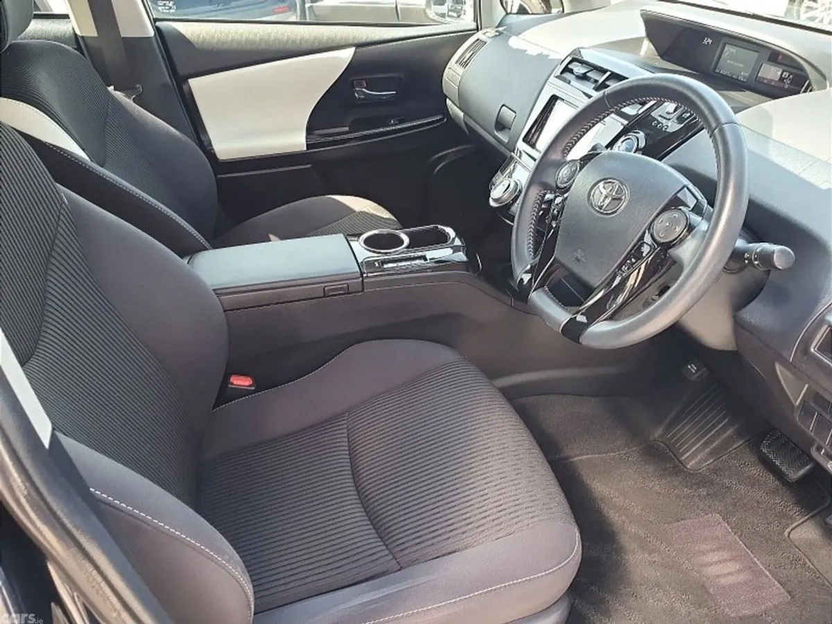 Toyota Prius Hatchback, Petrol Hybrid, 2018, Black