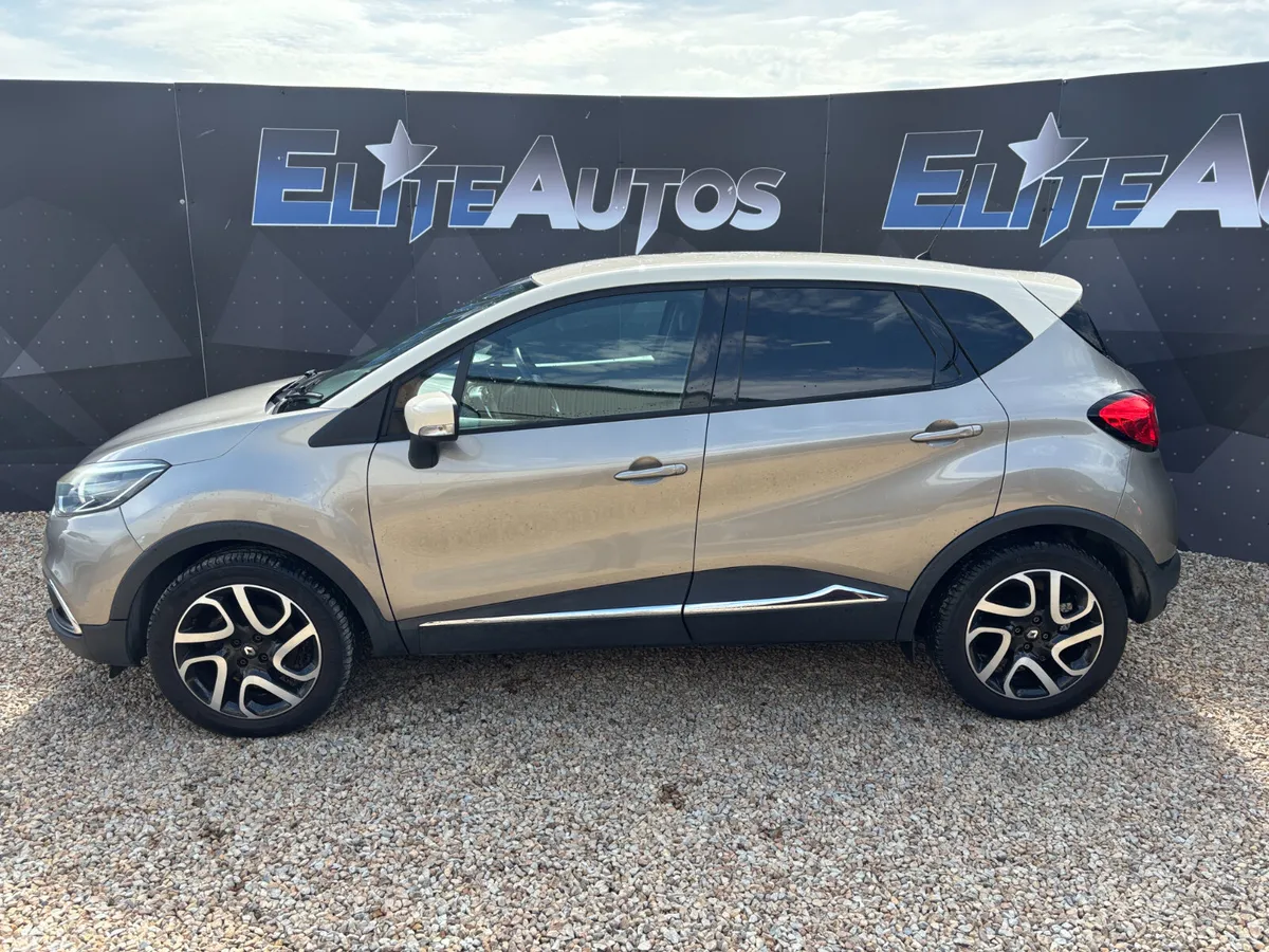 Renault Captur Hatchback, Petrol, 2015, Beige