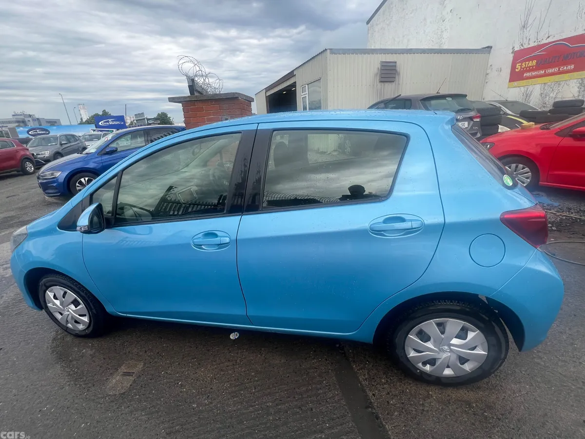 Toyota Vitz Hatchback, Petrol, 2015, Blue
