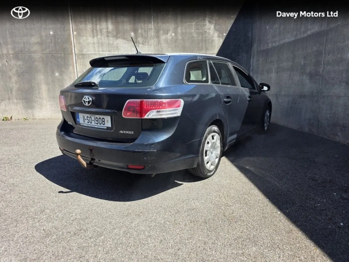 Toyota Other Estate, Diesel, 2011, Grey