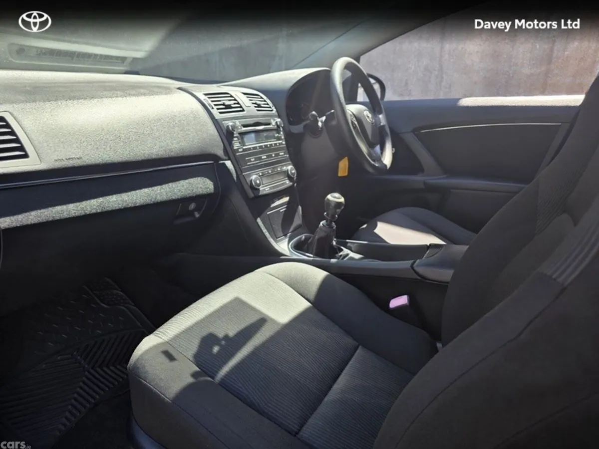 Toyota Other Estate, Diesel, 2011, Grey