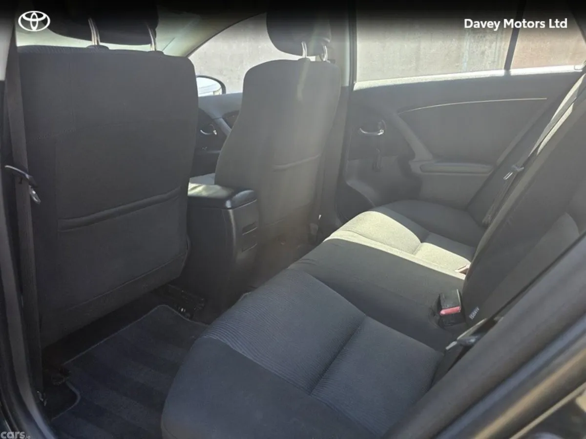 Toyota Other Estate, Diesel, 2011, Grey