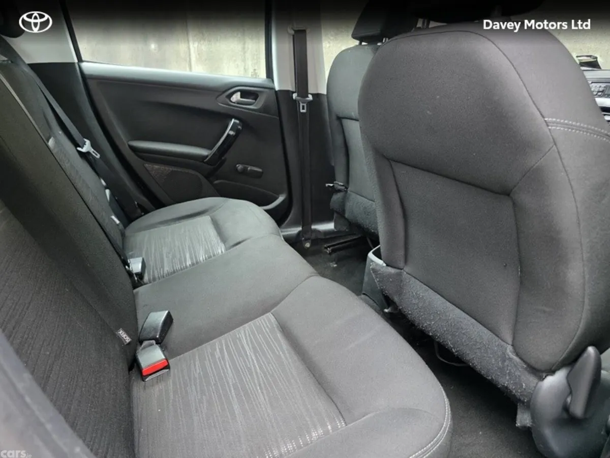 Peugeot 208 Hatchback, Diesel, 2014, Black