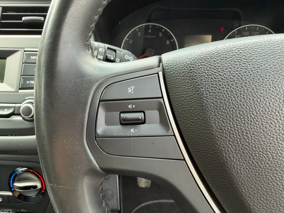 Hyundai i20 Hatchback, Petrol, 2019, Grey