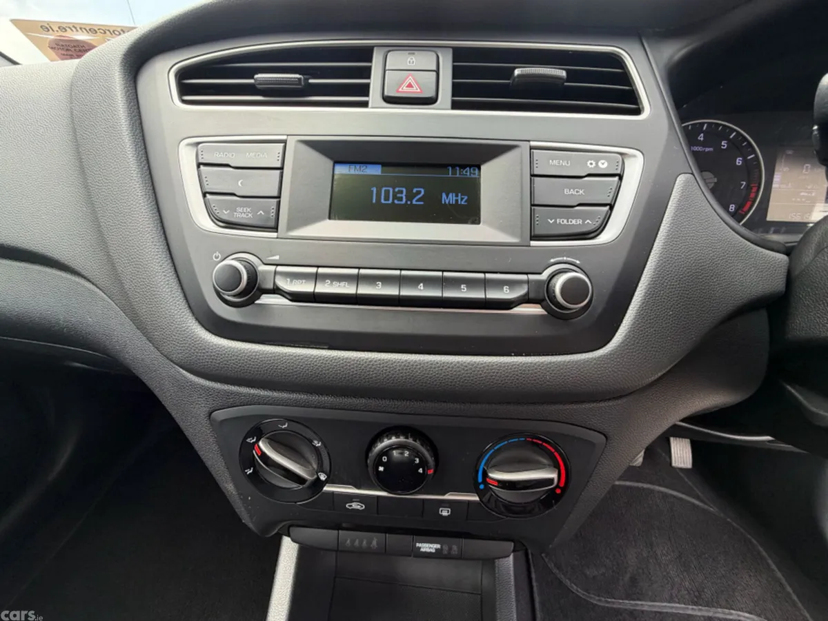 Hyundai i20 Hatchback, Petrol, 2019, Grey