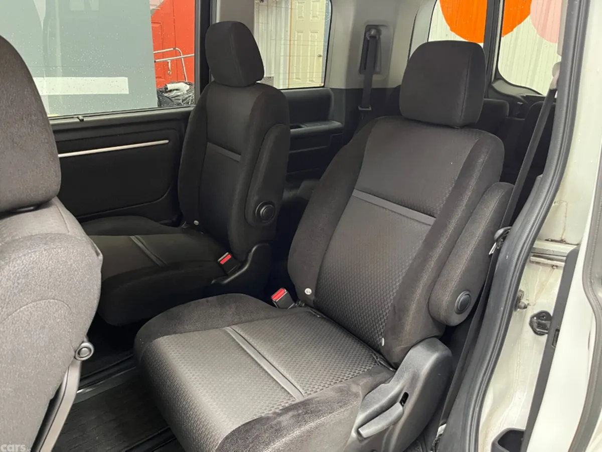 Honda Stepwagon MPV, Petrol Hybrid, 2020, White