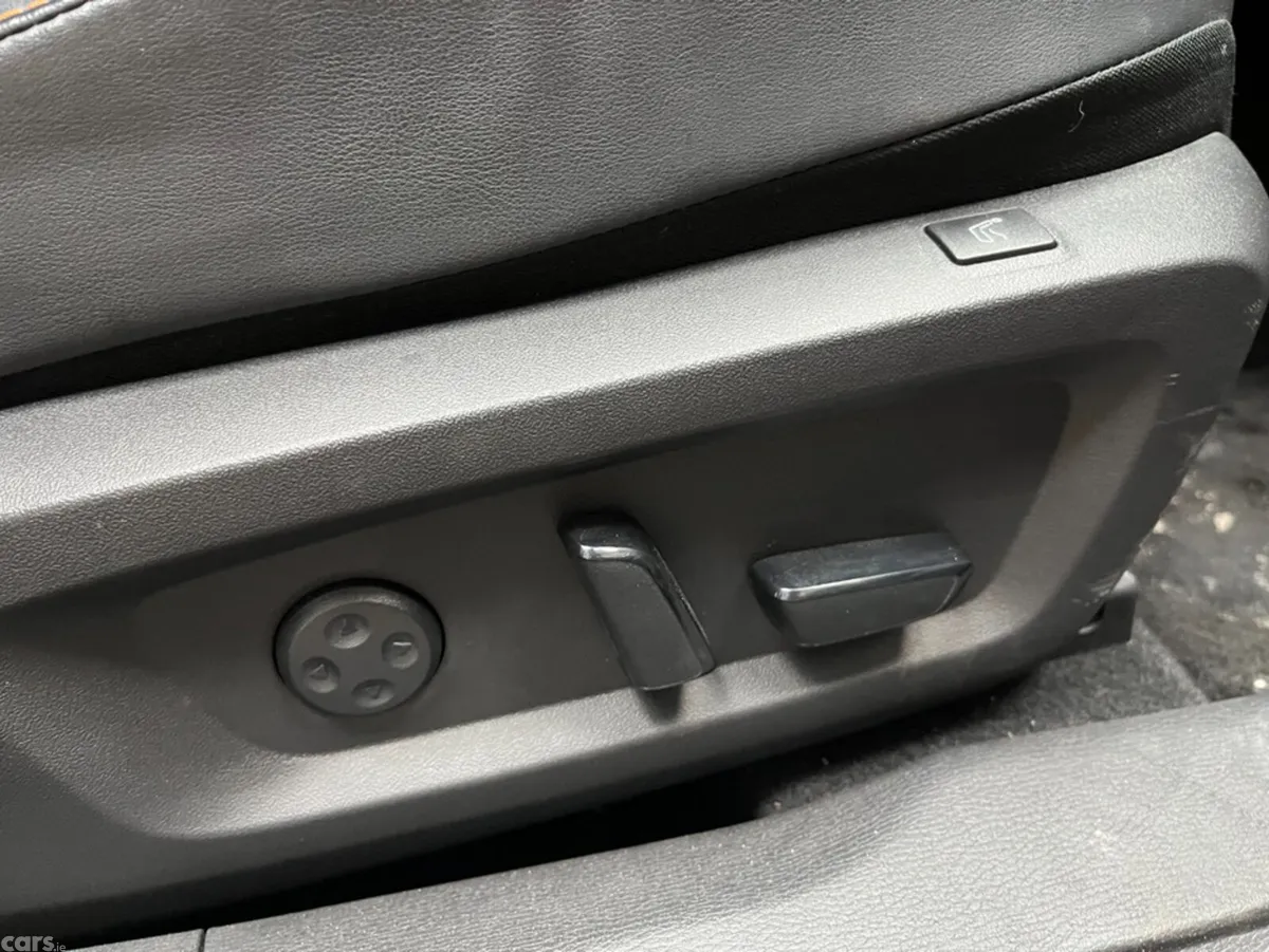 Mitsubishi Outlander SUV, Petrol, 2023, Brown