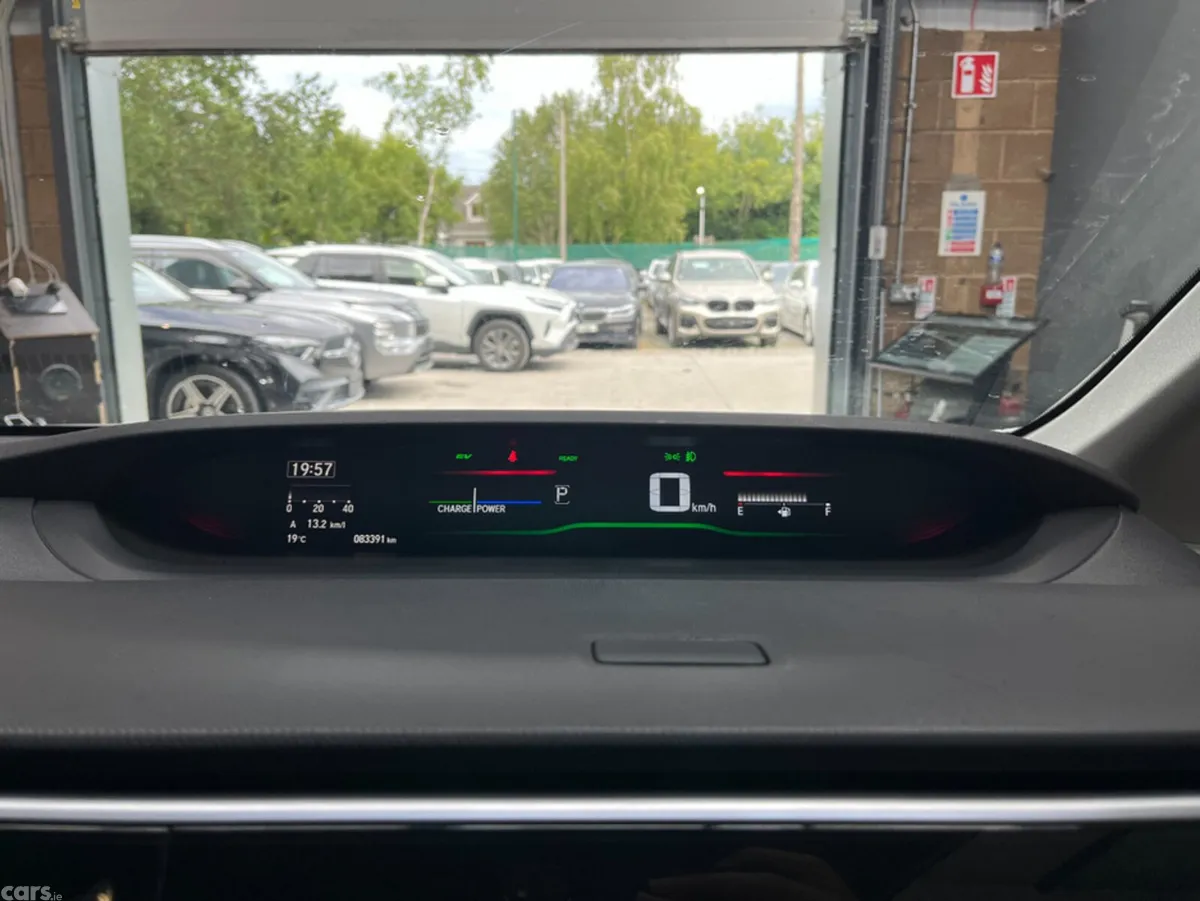Honda Stepwagon MPV, Petrol Hybrid, 2020, White