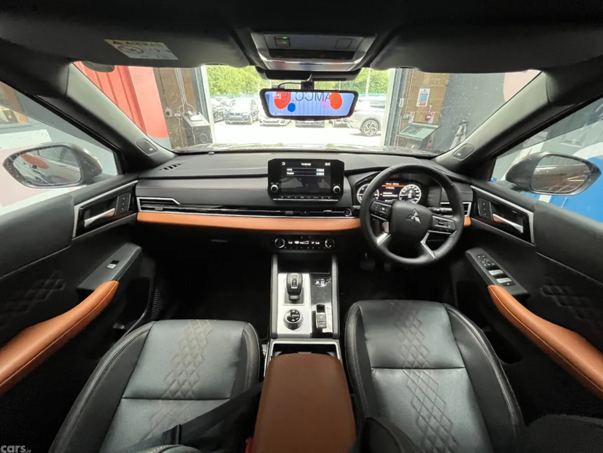 Mitsubishi Outlander SUV, Petrol, 2023, Brown