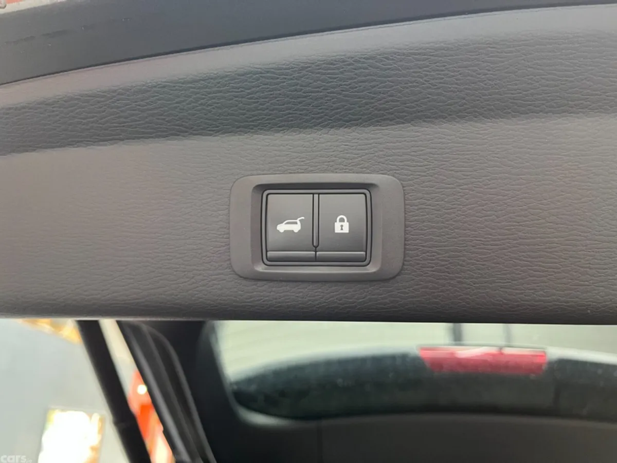 Mitsubishi Outlander SUV, Petrol Plug-in Hybrid, 2022, Brown