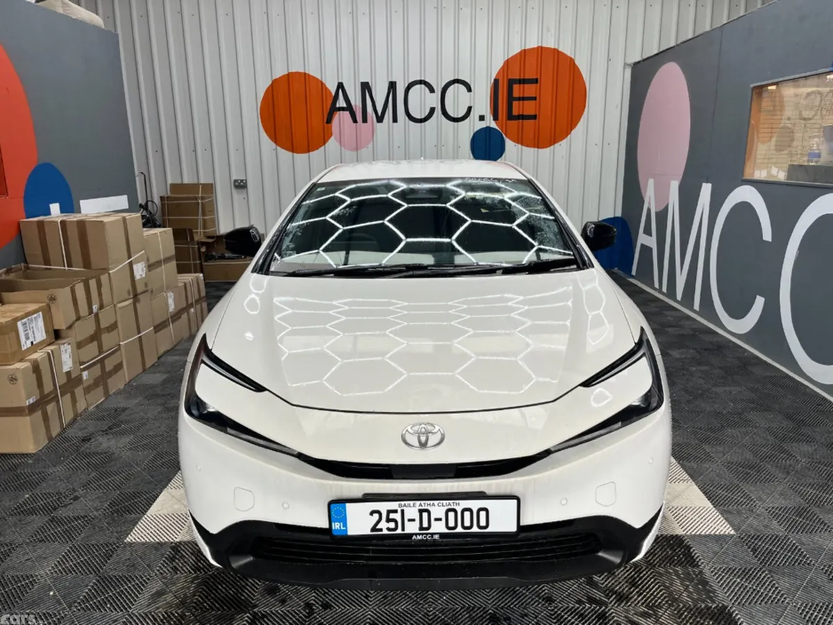 Toyota Prius Estate, Petrol, 2025, White