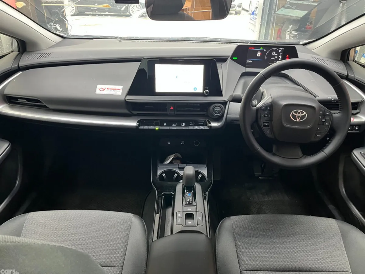 Toyota Prius Estate, Petrol, 2025, Silver
