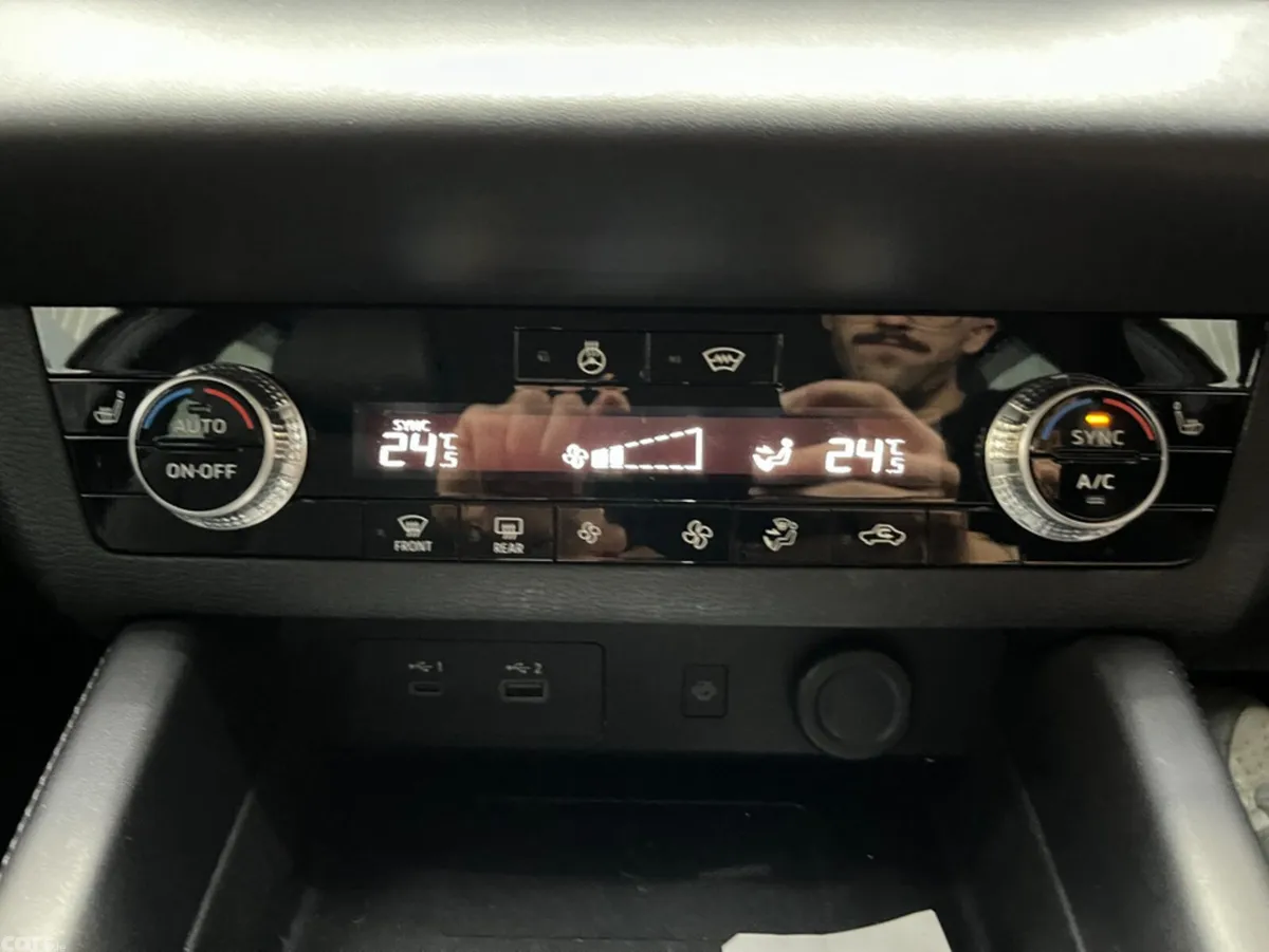 Mitsubishi Outlander SUV, Petrol Plug-in Hybrid, 2022, Brown