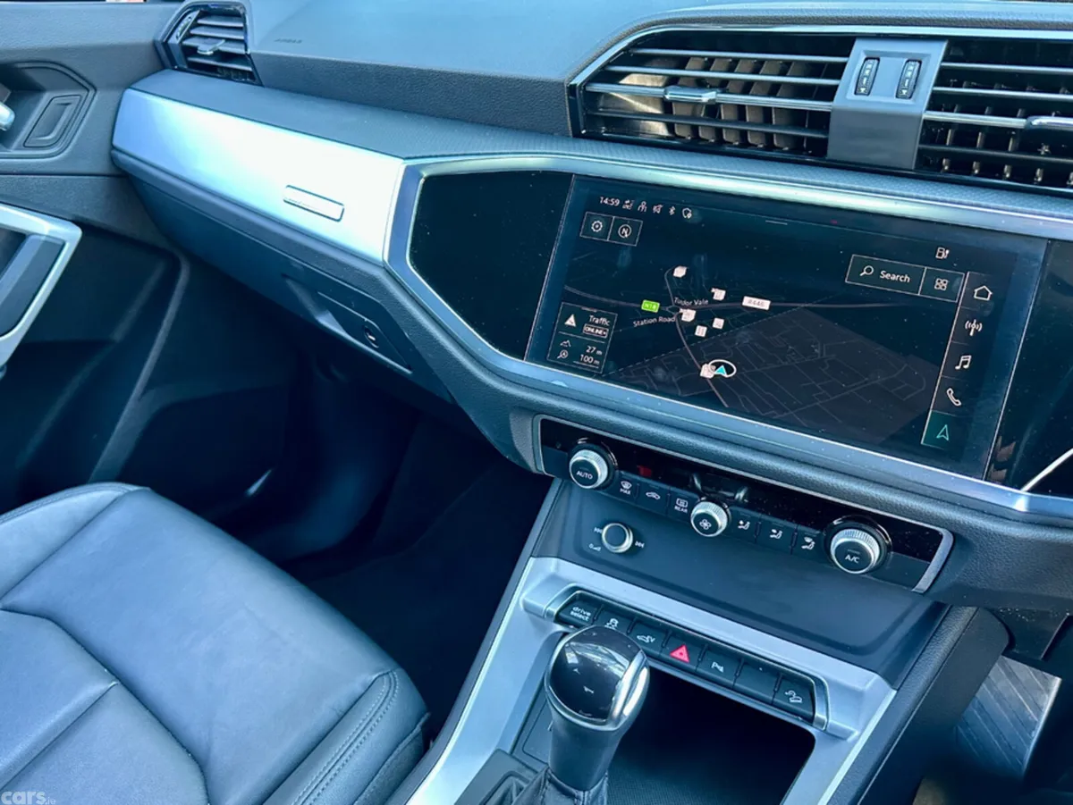 Audi Q3 SUV, Petrol Hybrid, 2023, Blue