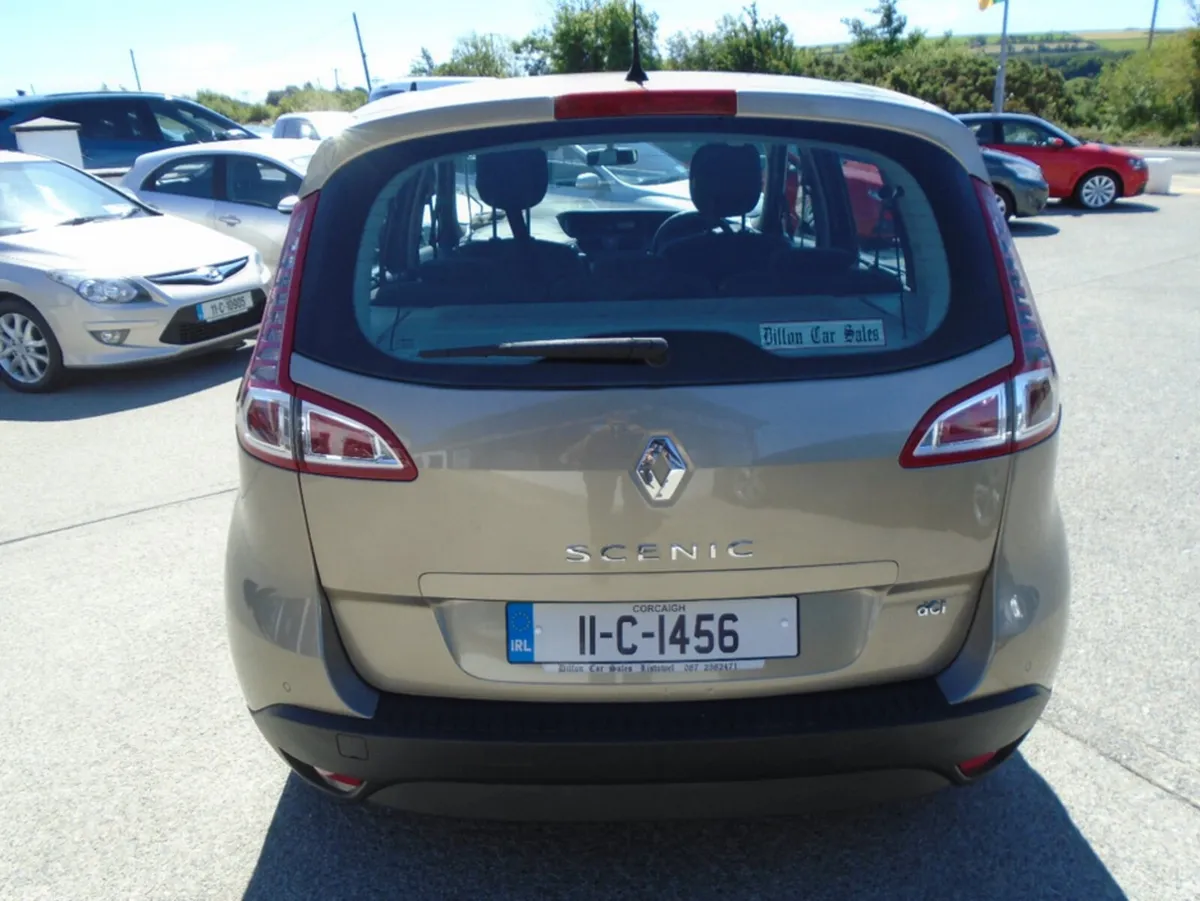 Renault Scenic Hatchback, Diesel, 2011, Gold