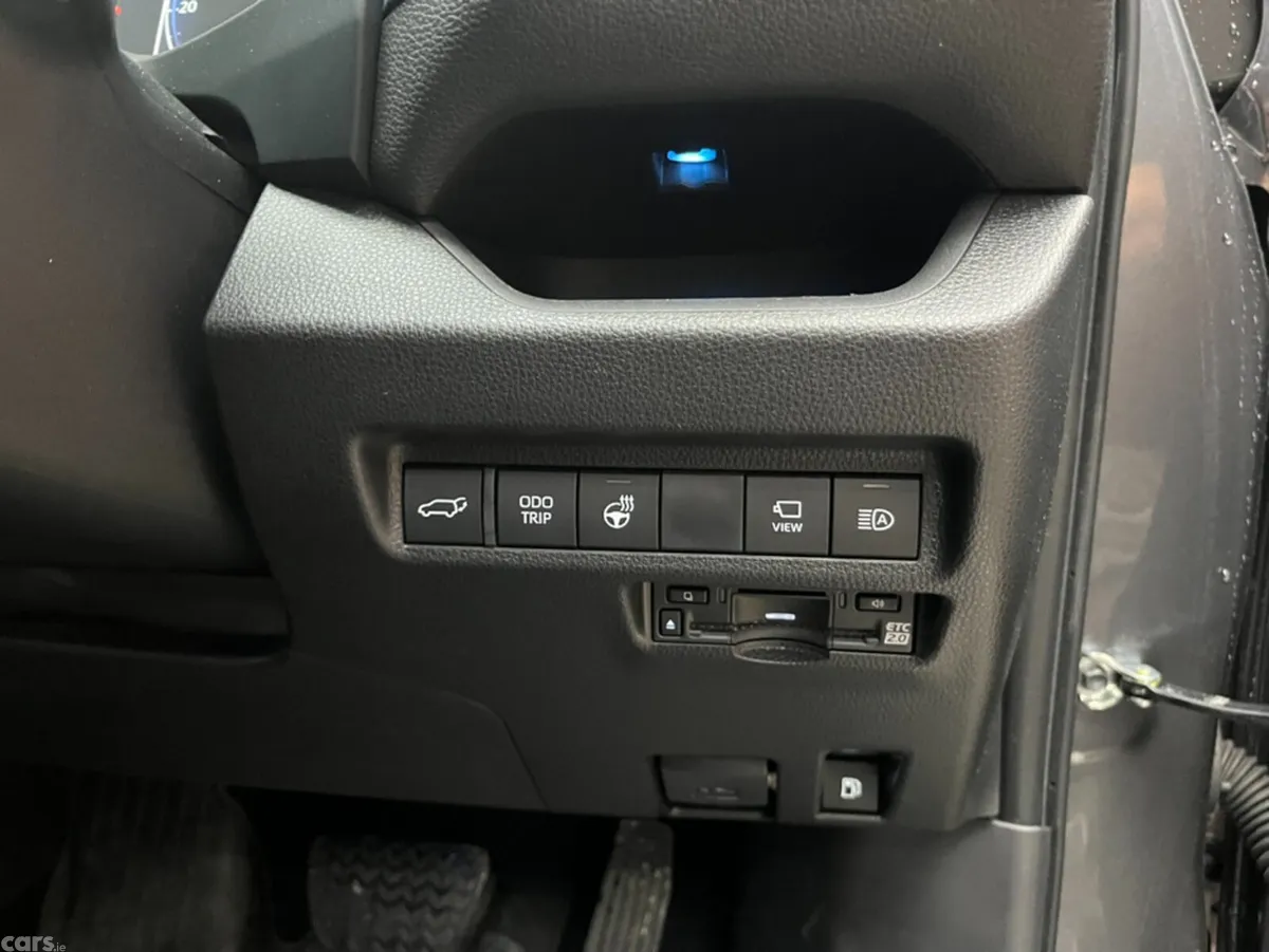 Toyota RAV4 SUV, Petrol Hybrid, 2025, Grey