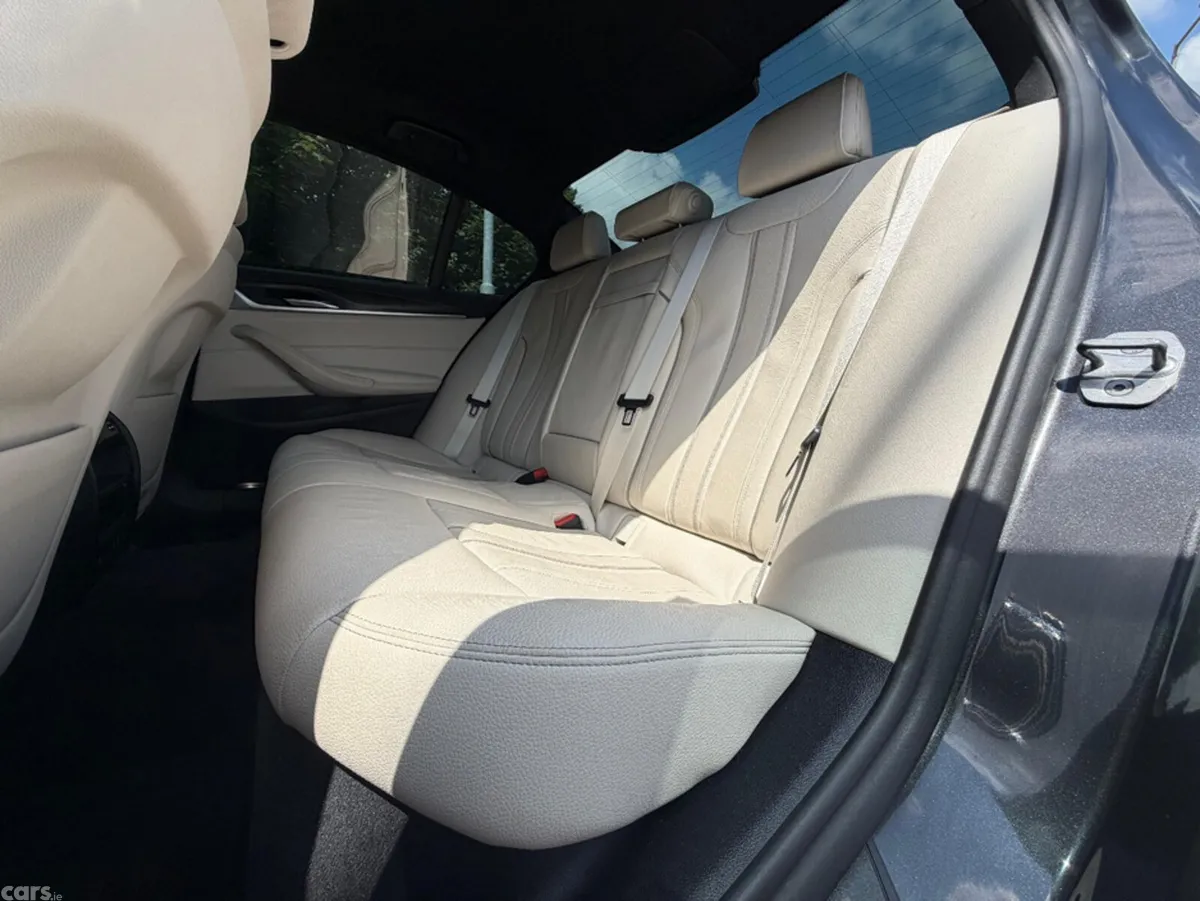 BMW 5-Series Saloon, Petrol Plug-in Hybrid, 2022, Grey