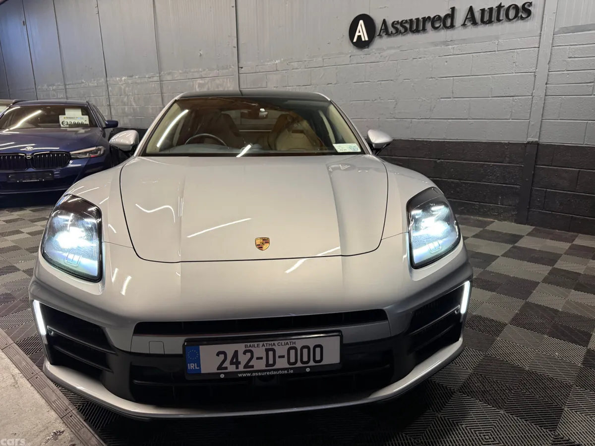 Porsche Panamera Hatchback, Petrol Plug-in Hybrid, 2024, Green