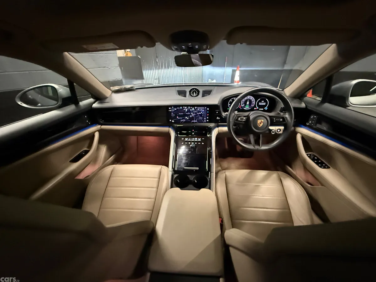 Porsche Panamera Hatchback, Petrol Plug-in Hybrid, 2024, Green