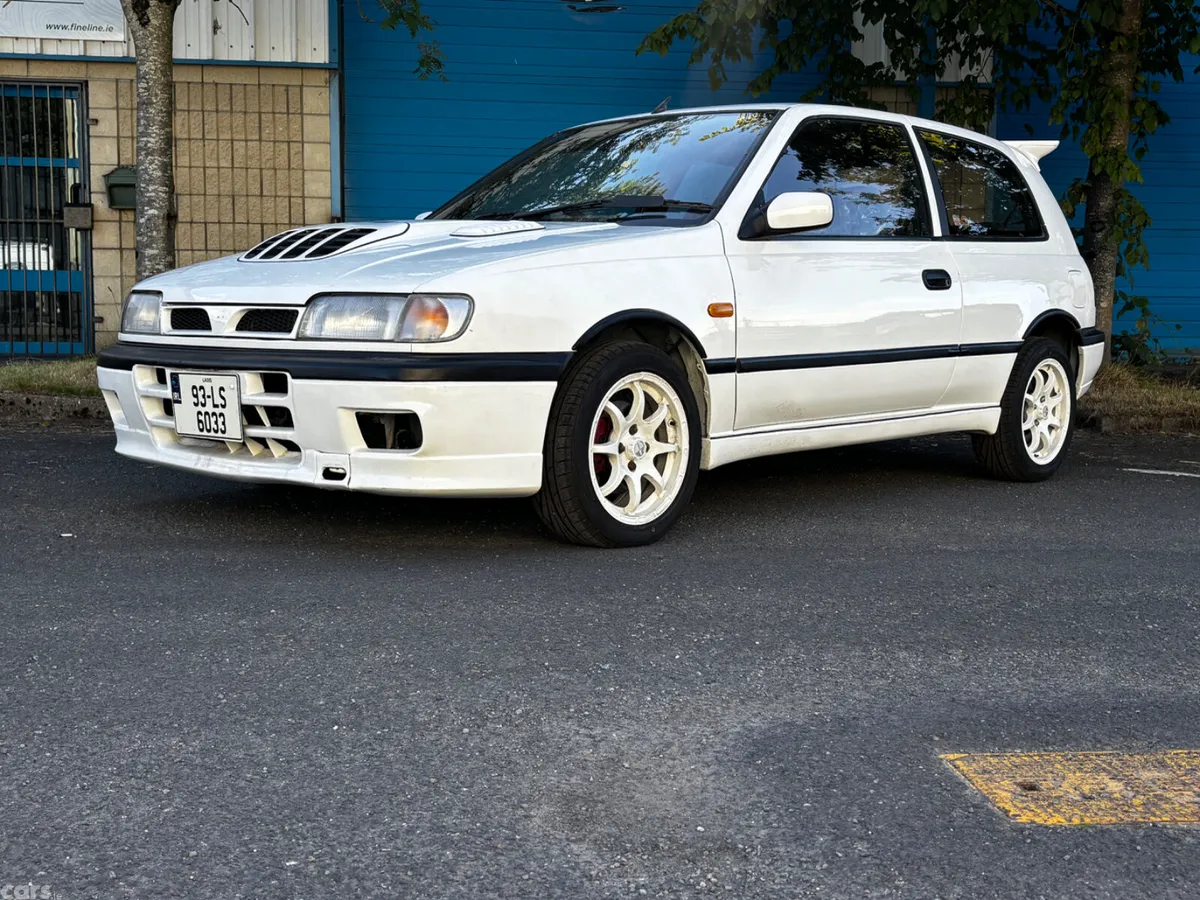 Nissan Pulsar Hatchback, Petrol, 1993, White