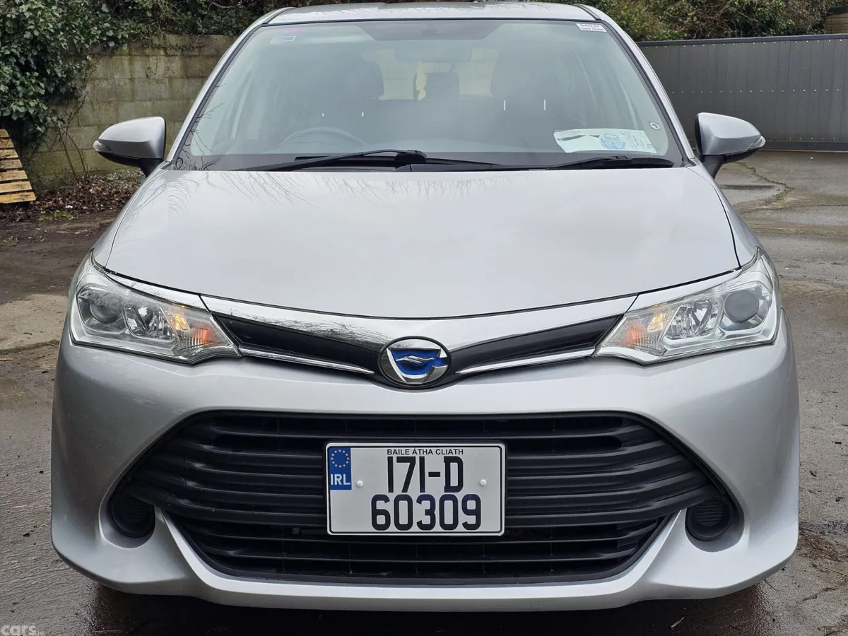 Toyota Corolla Estate, Petrol Hybrid, 2017, Silver