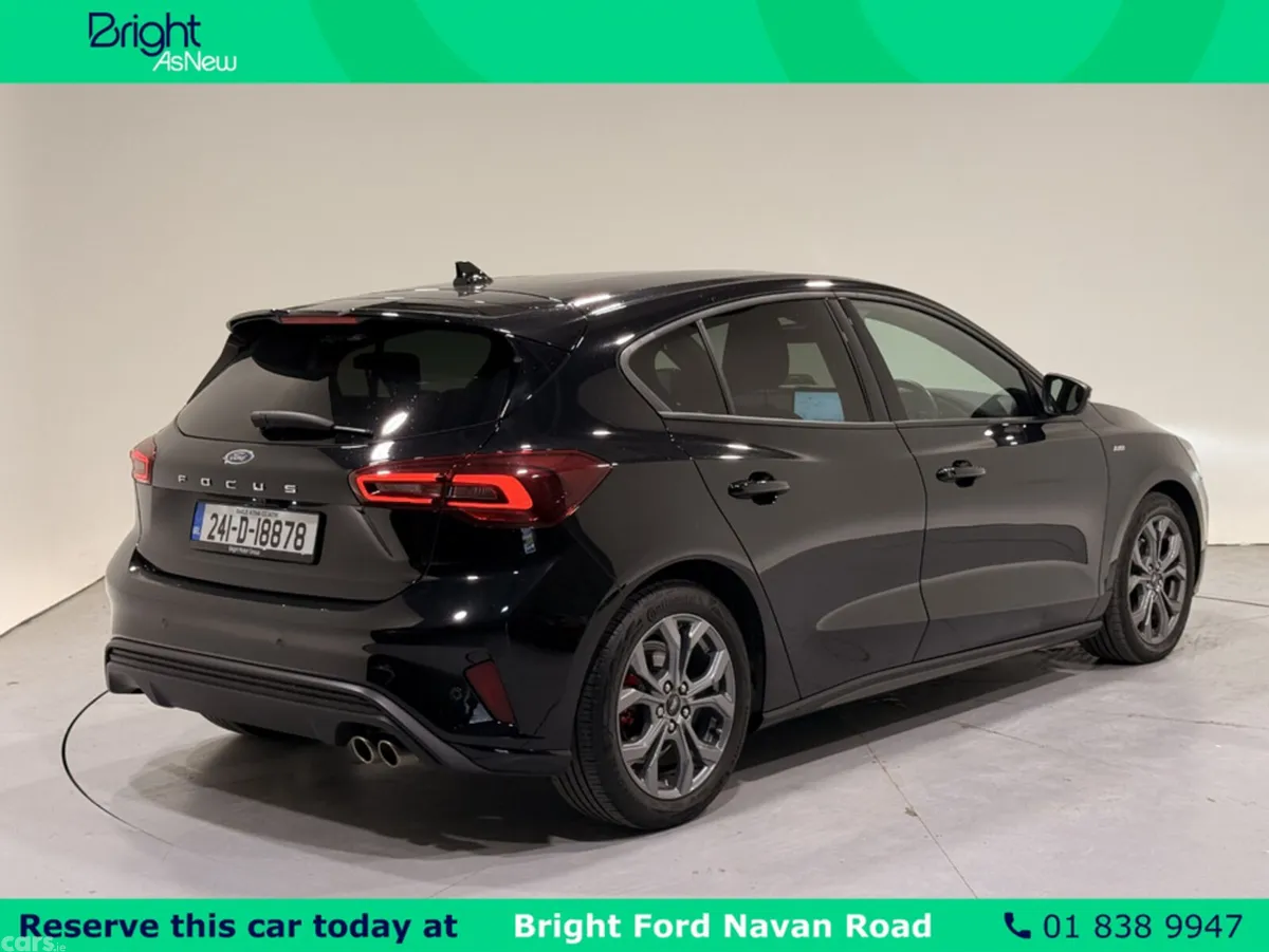 Ford Focus Hatchback, Petrol, 2024, Black