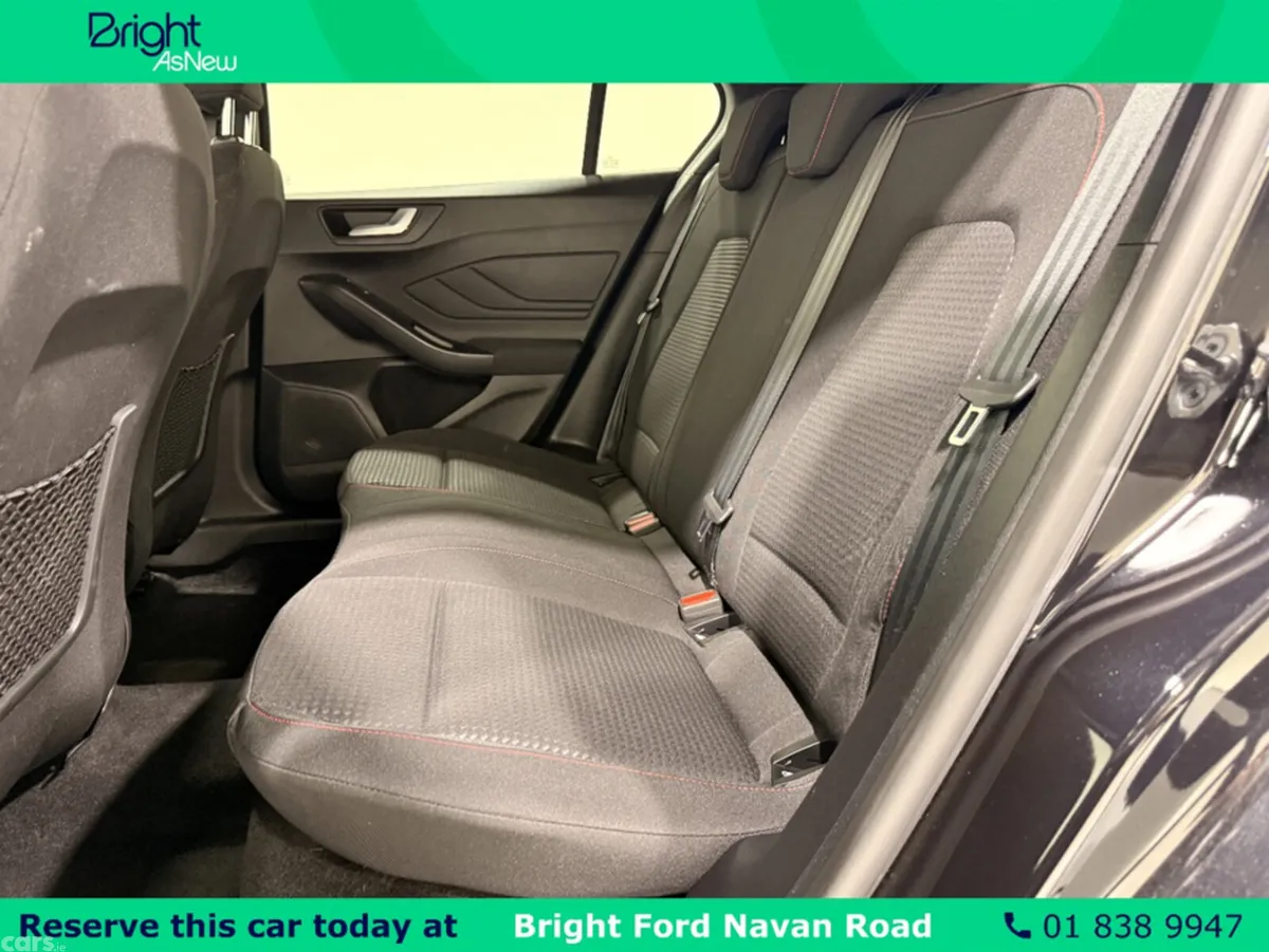 Ford Focus Hatchback, Petrol, 2024, Black