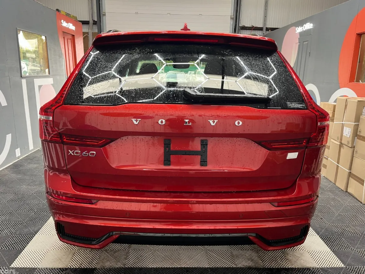 Volvo XC60 SUV, Petrol Plug-in Hybrid, 2024, Red