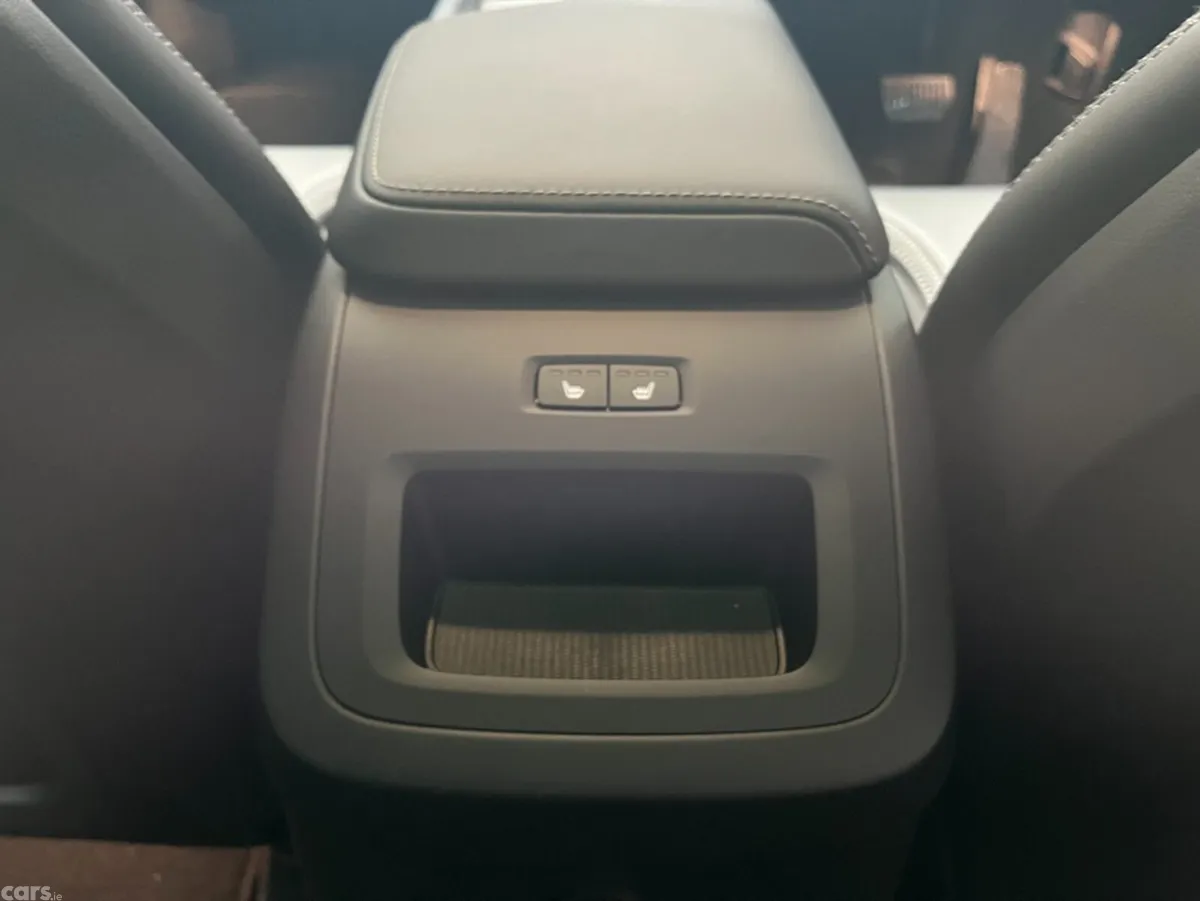 Volvo XC60 SUV, Petrol Plug-in Hybrid, 2024, Red