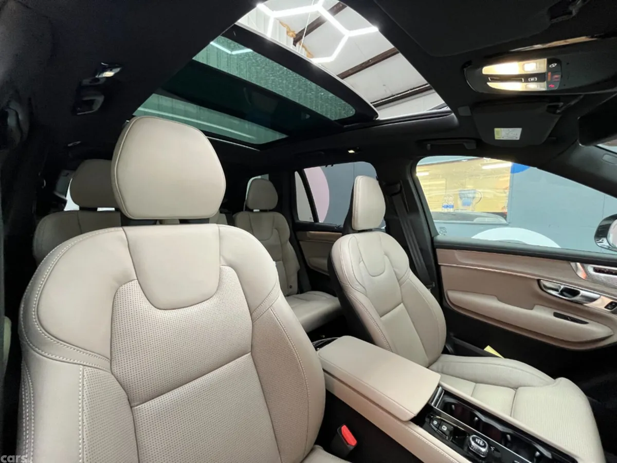 Volvo XC90 SUV, Petrol Plug-in Hybrid, 2025, White