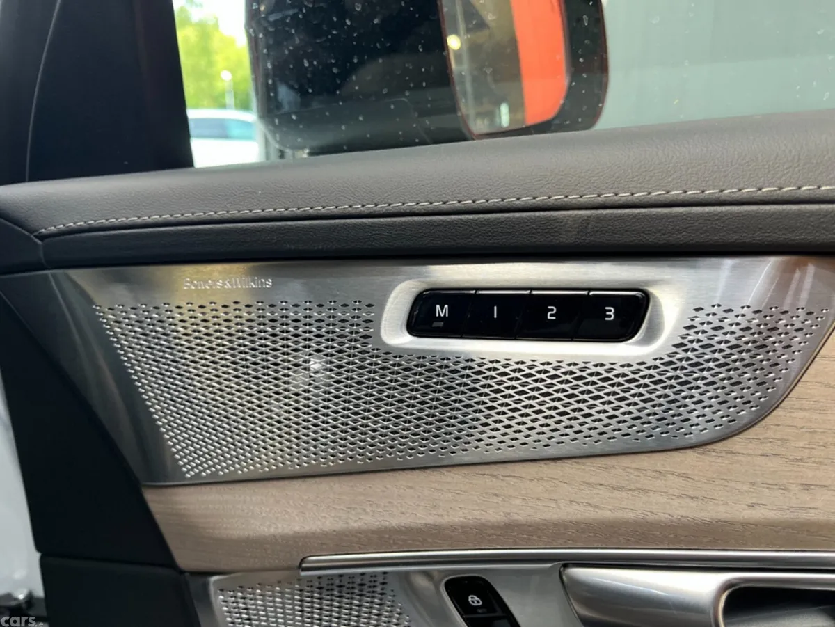 Volvo XC90 SUV, Petrol Plug-in Hybrid, 2025, White