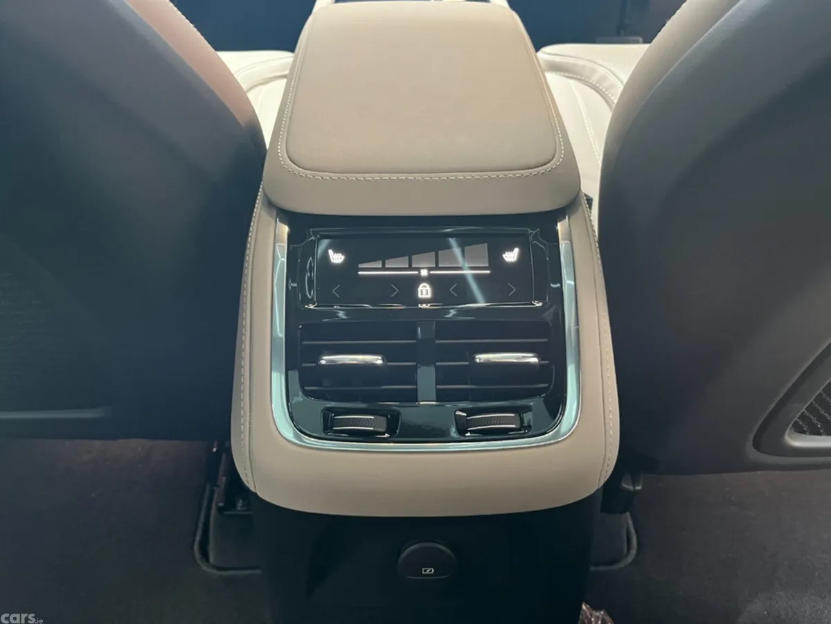 Volvo XC90 SUV, Petrol Plug-in Hybrid, 2025, White