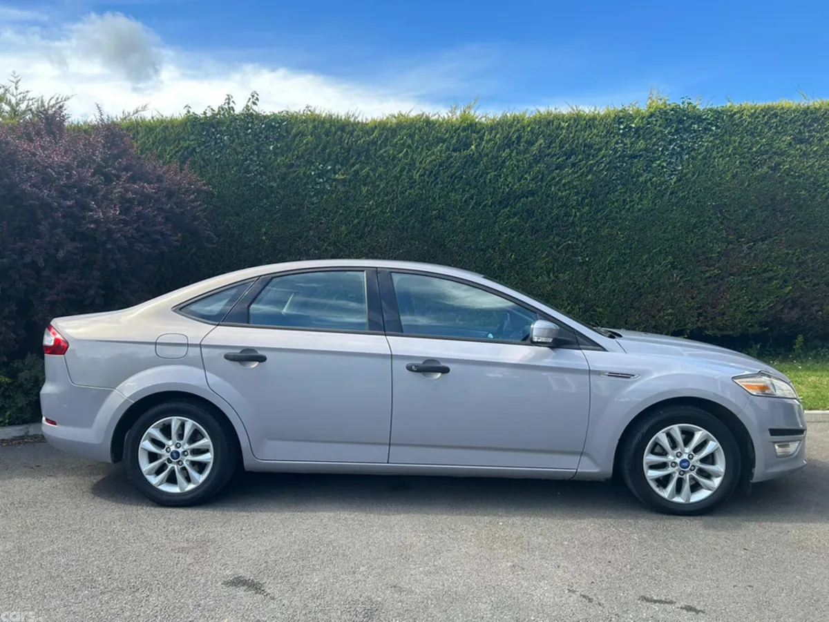 Ford Mondeo Saloon, Diesel, 2014, Grey